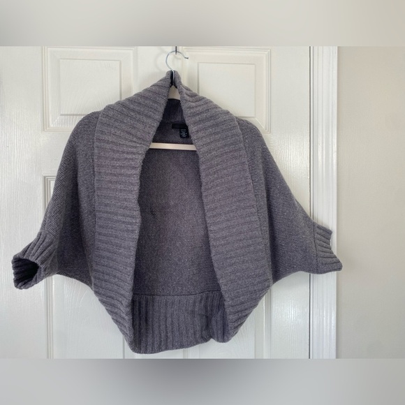 Kenneth Cole Gray Women's Sweater shrug size S - Picture 1 of 5